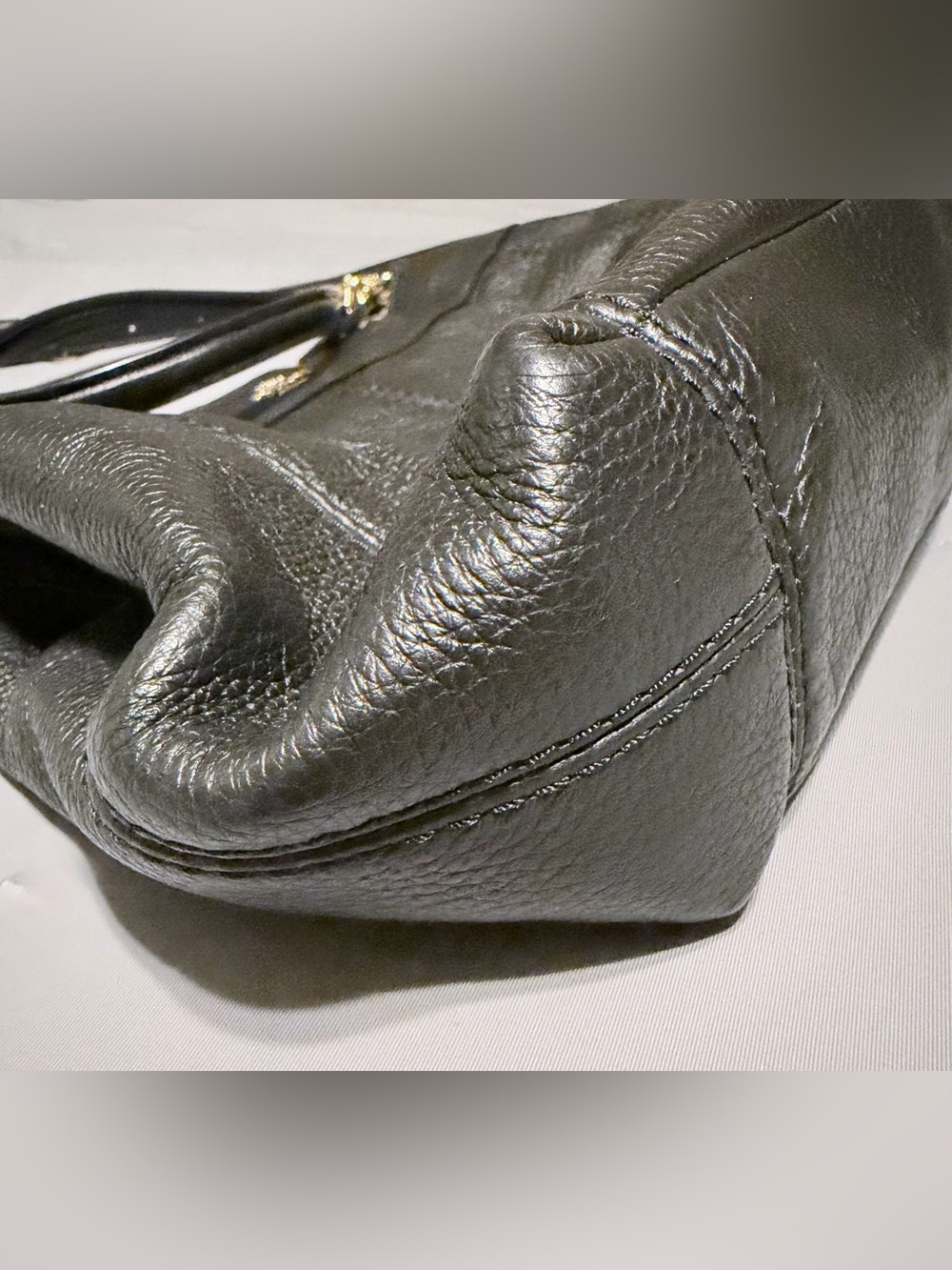 Coach✨Black Pebbled Leather Shoulder Bag with Gold Hardware - Picture 3 of 16